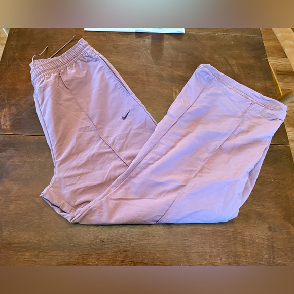 Nike Pants Sportswear Everything Wovens Women's XL Mauve Mid-Rise Open-Hem Wide - Picture 4 of 11